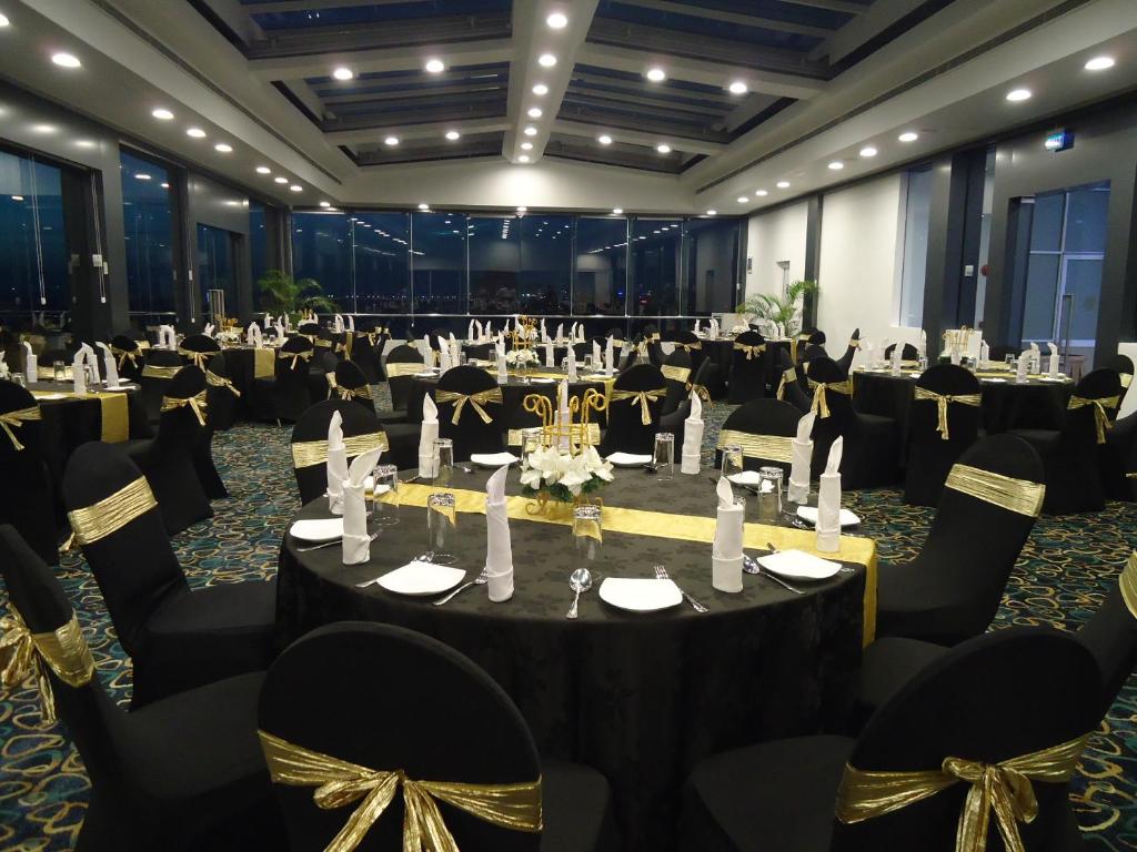 Banquet hall