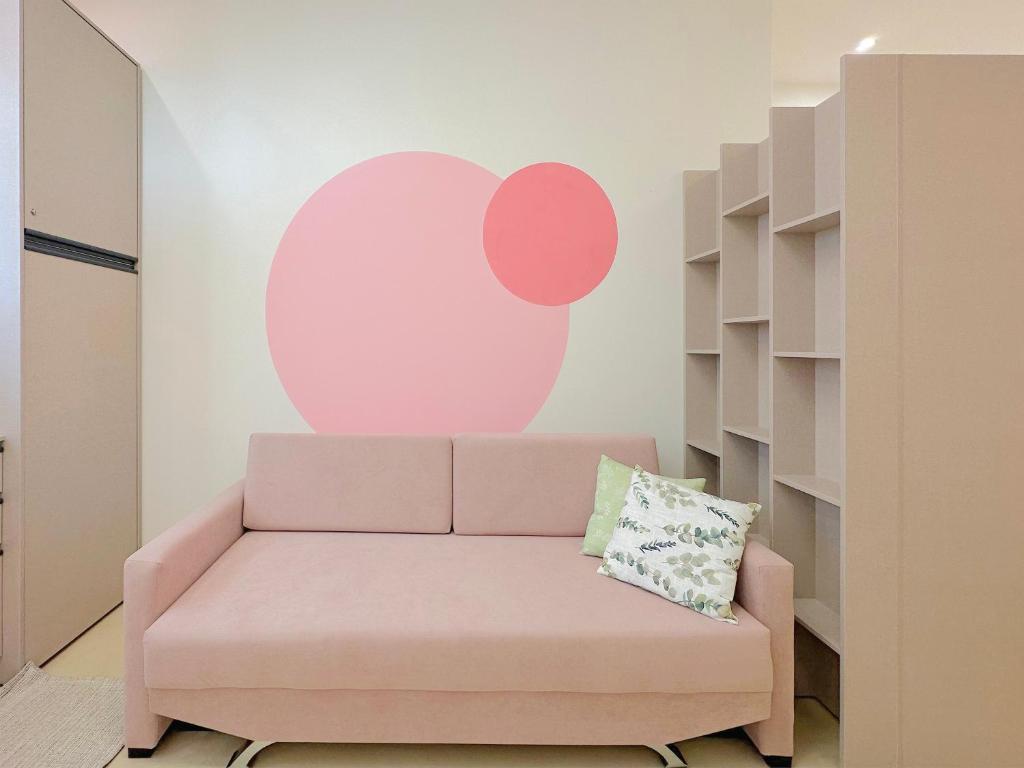 The Snug Studio, Golem