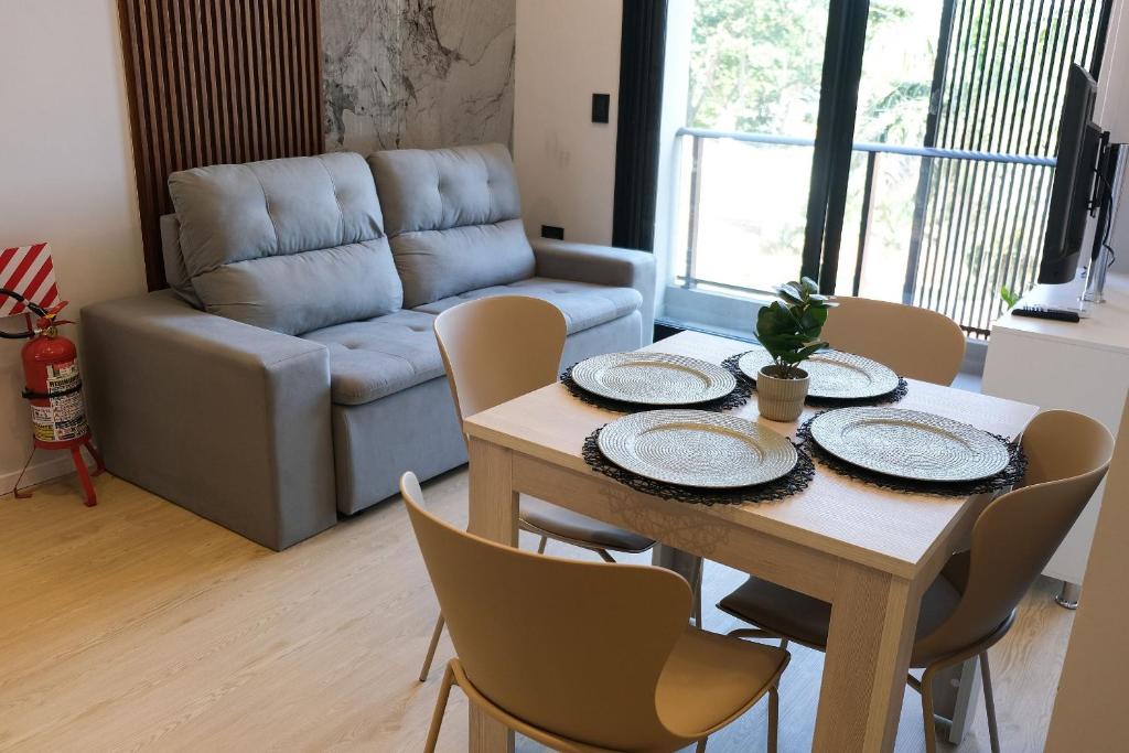 1D ejecutivo • Eje financiero • Wi-Fi y A/C, Asunción