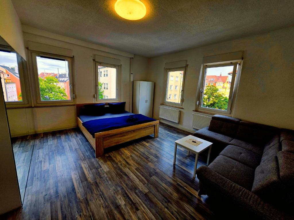 Komplett Apartment in Aufseßpl, Nürnberg