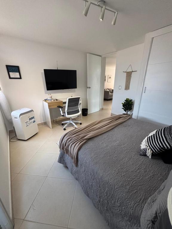 Apto Medellín, central y cómodo - 4