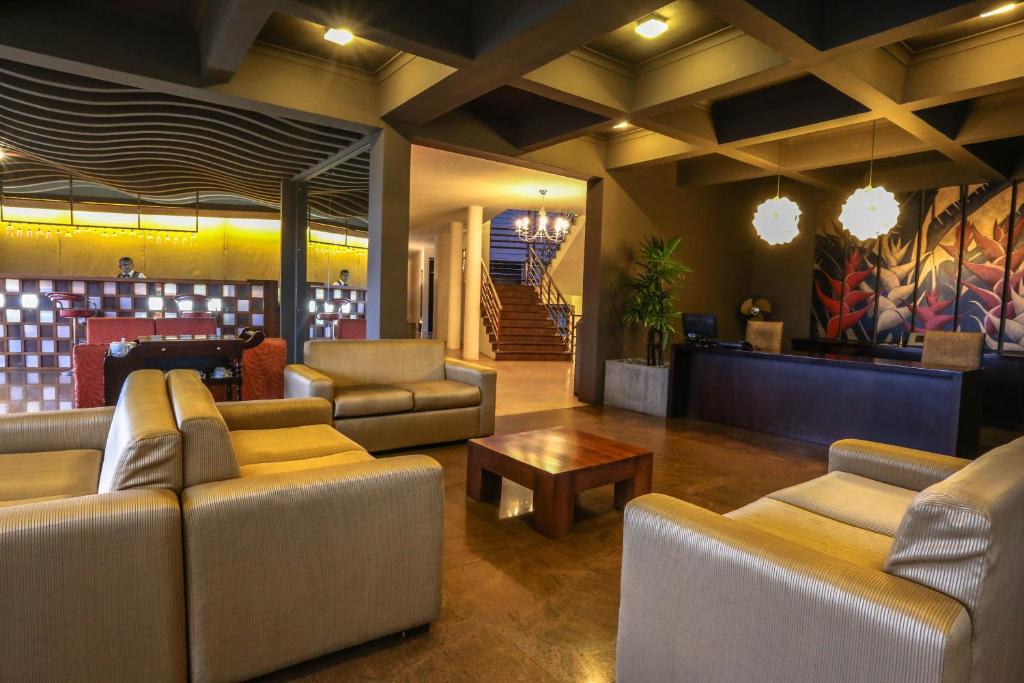 フロント・ロビー