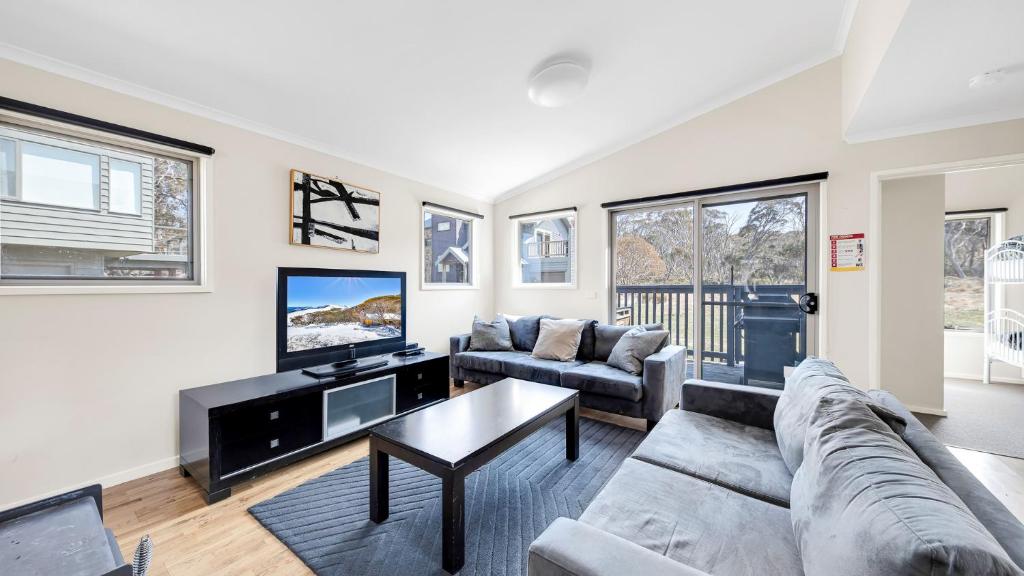 Cool Runnings, Dinner Plain