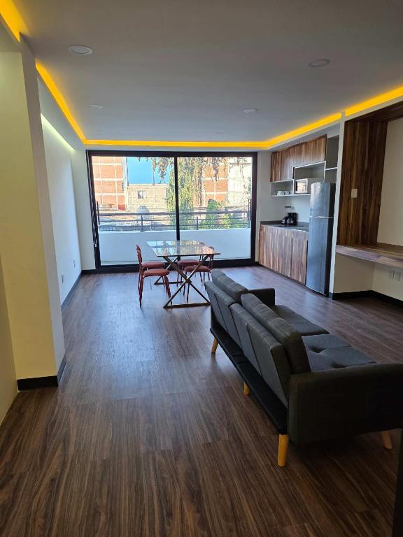 Modern Apartment in Miguel Hidalgo with Balcony - 1