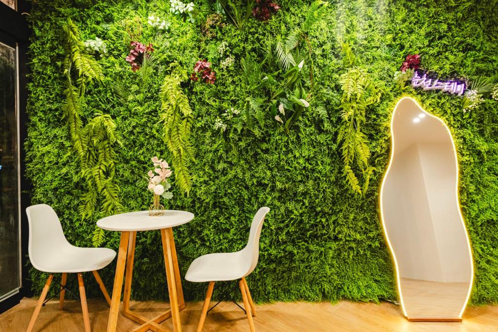 Chuncheon Stay, Chuncheon