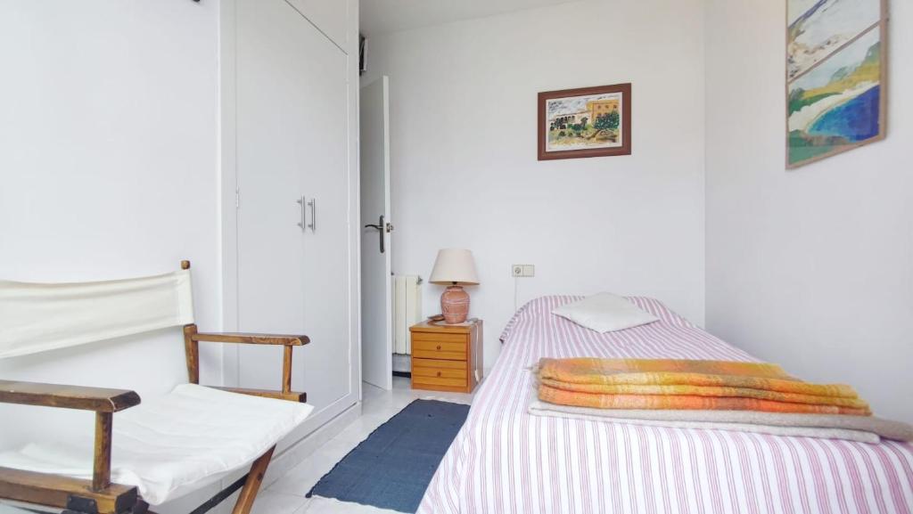 Cosy flat in pretty seaside town - 4