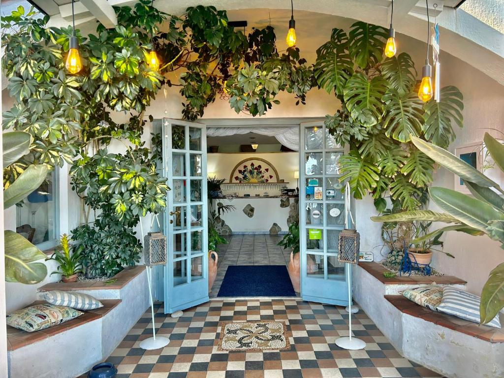 Hôtel Sant'Andrea, The Originals Relais ガーデン