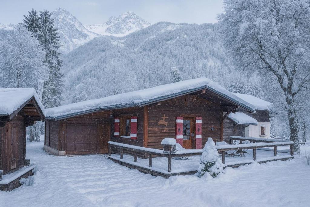 Cocooning small chaming chalet with garden, Chamonix-Mont-Blanc