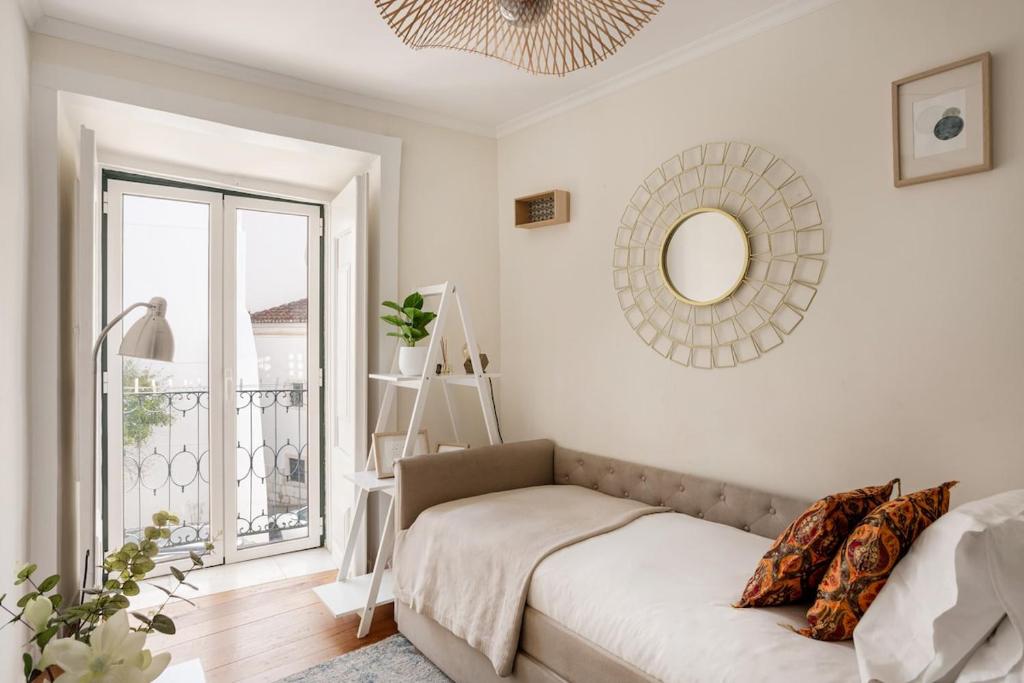 Alfama Cozy Hideaway I 2BR Stay, Lisbon