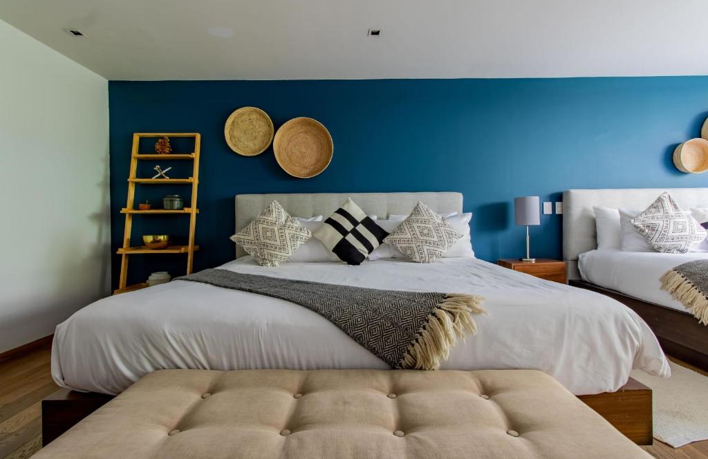 Bright 2BR in Polanco Gym Security - 3