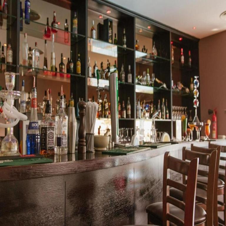 Bar/lounge