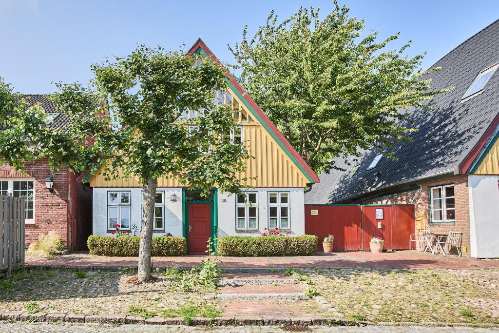 Altes Fährhaus - Ferienwohnung Unnern, 170 qm, Wewelsfleth