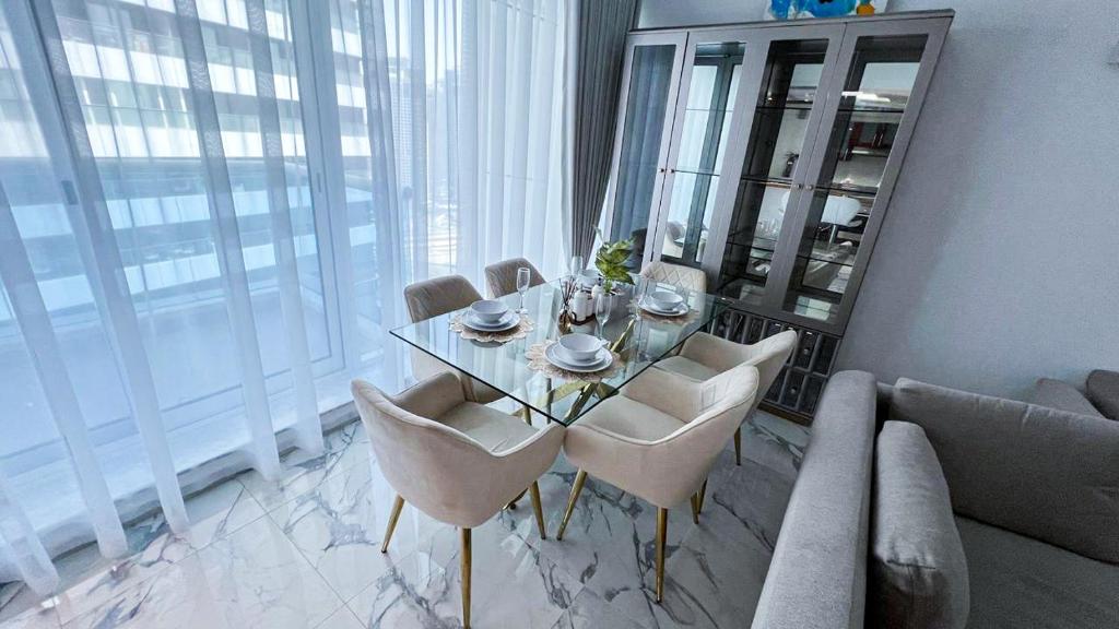 1br Dubai Marina Balcony, Pool, Gym, Jbr Beach, Dubaj