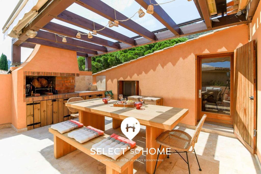 SELECT'soHOME - Duplex avec rooftop à Saint-Clair au Lavandou à quelques pas de la plage - PARCFO-16 - 2