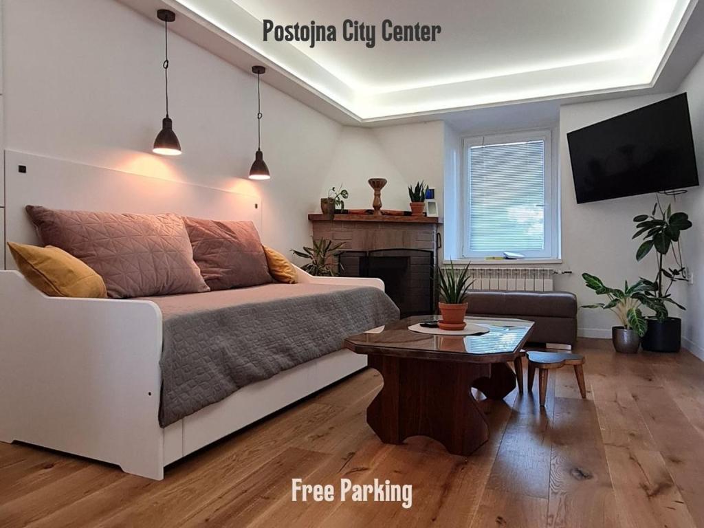 FRIZ&FANY Charm House, Postojna