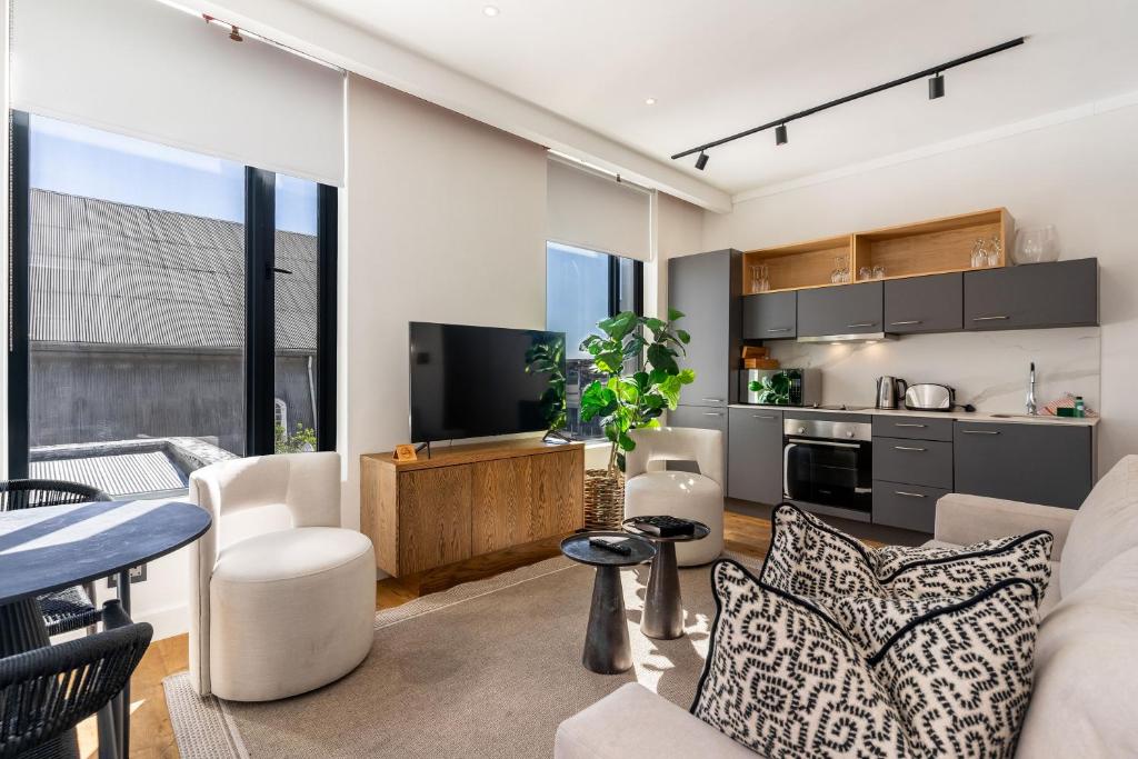 View of Cape Town City Luxury Apartments from $29 - Book Now