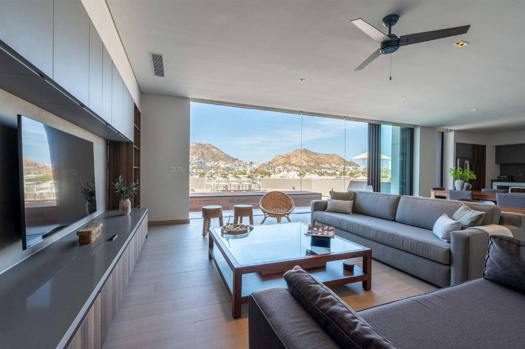 Capitalia 4BR Residence - 5