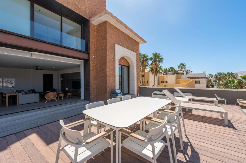 Capitalia 4BR Residence - 4