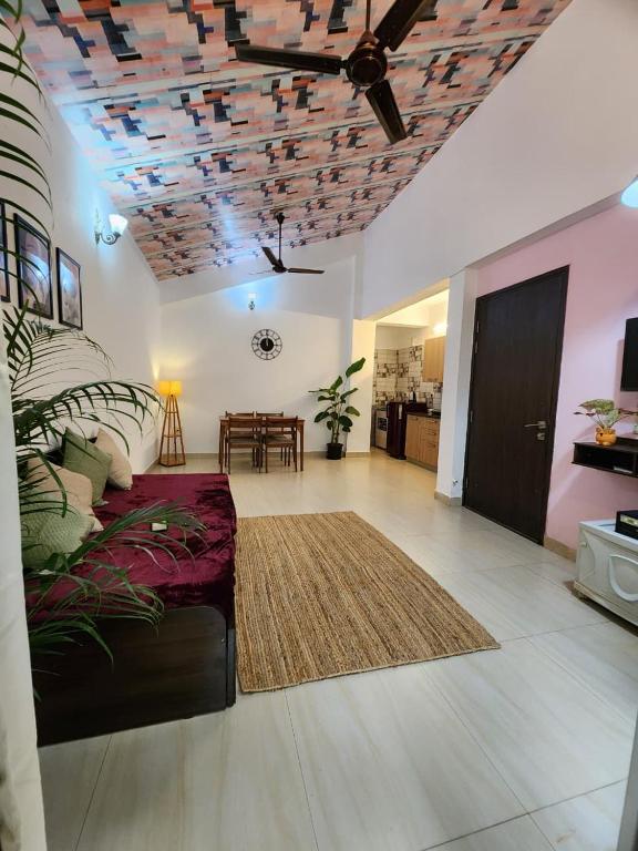 Mariners Bay, Mandrem