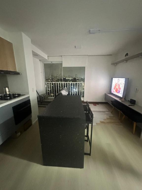Studio a 350 m do metrô, Sao Paulo