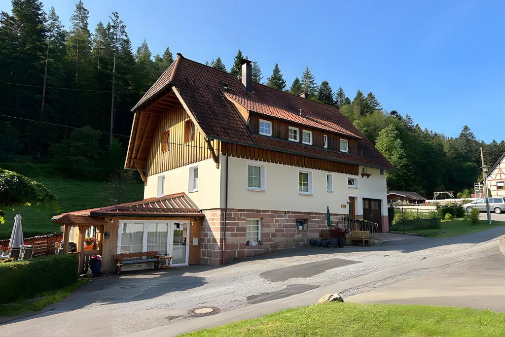 Schwarzwaldhaus Zwink, Enzklösterle