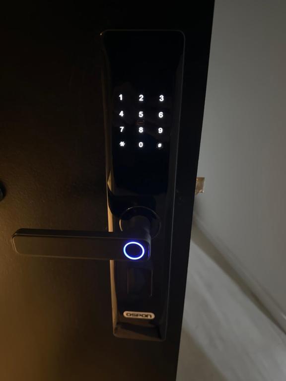 THAMES 56 Premium MOVISTAR ARENA 406 - 2