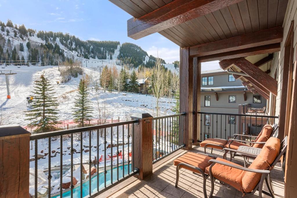 The Ritz-Carlton, Three-Bedroom Premier Residence 8305, Ski-in & Ski-out Resort in Aspen Highlands, Aspen