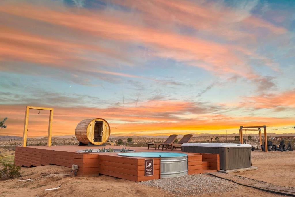 Secluded-jt-spa-pool-firepit-sauna-game Room!, Yucca Valley