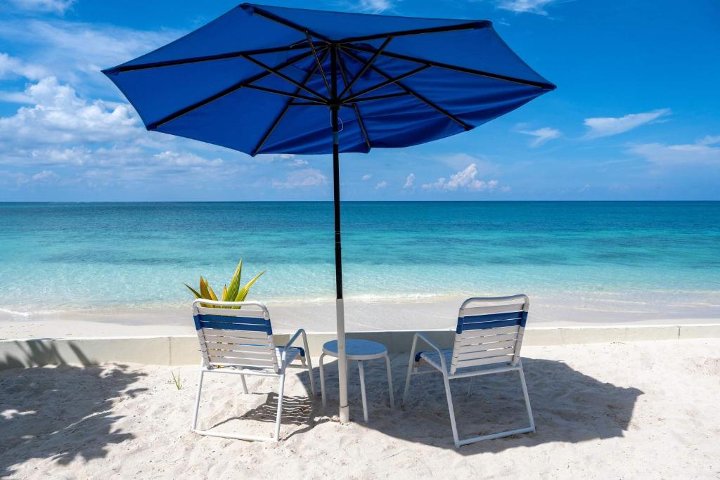 Hideaway at Seagull #25 Condo, George Town