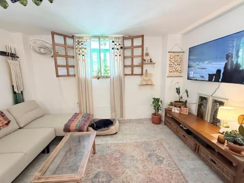 Tropical Nomad Hub - Pool - Super Fast Wi-Fi - 5