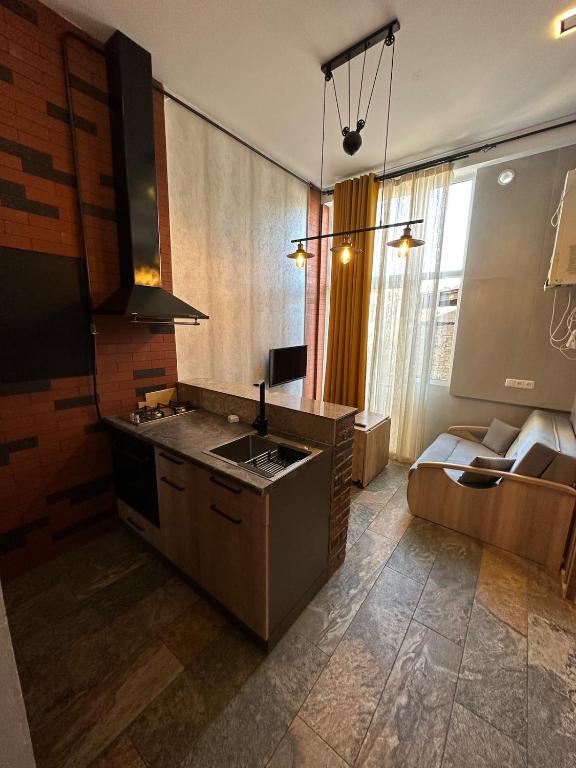 Vardananc 7 studio, Jerevan