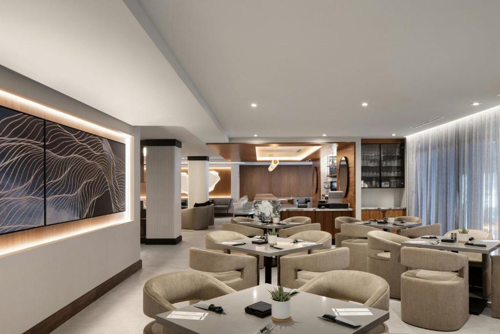 3. AC 호텔 올드..