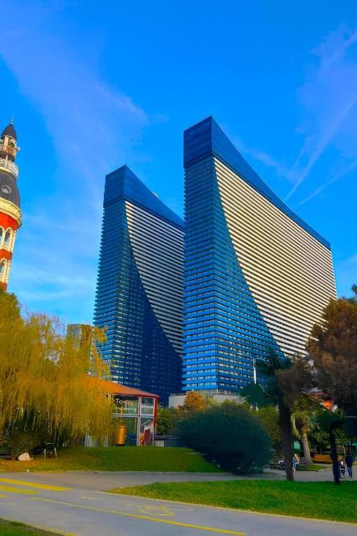 Beachfront Studio Apartment with balcony, Batumi