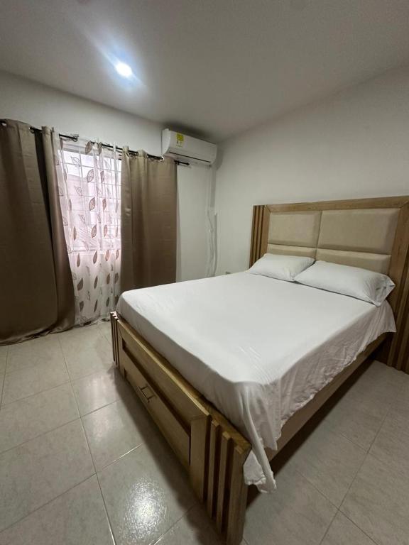Apartamento con cinco habitaciones y parqueadero - 3