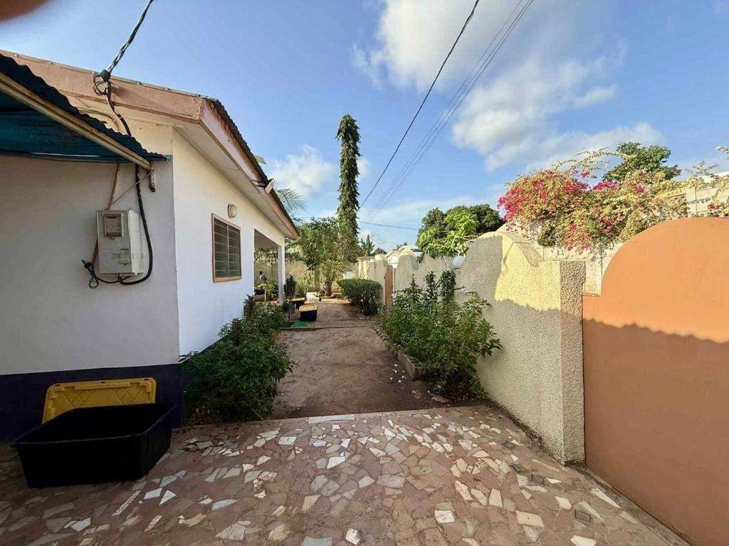 Eonka Serviced Homes, Abomey-Calavi