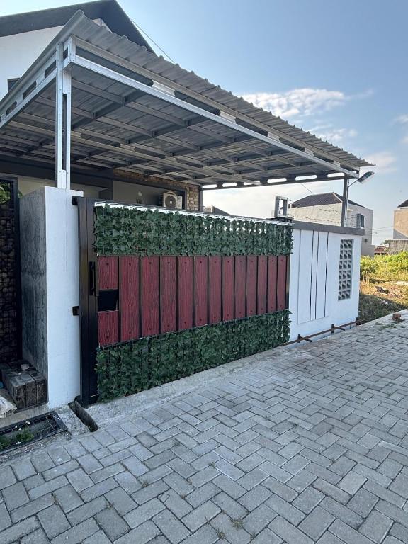 Nevia House - Comfortable Place With Family, Sukoharjo