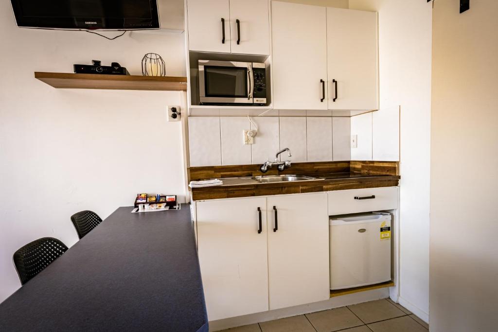 Frimley Lodge Motel