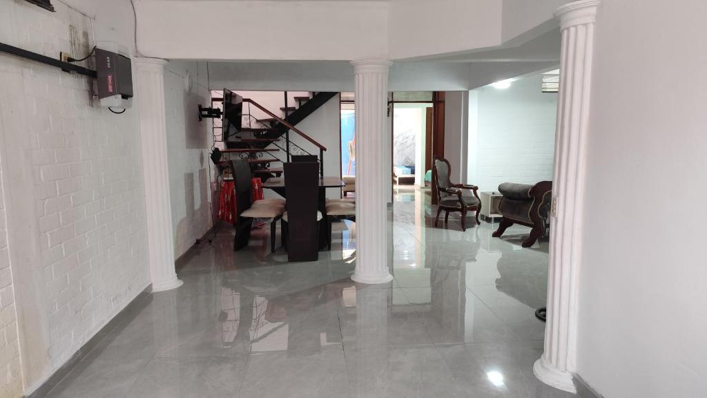 Hermosa casa en Cartago V - 3