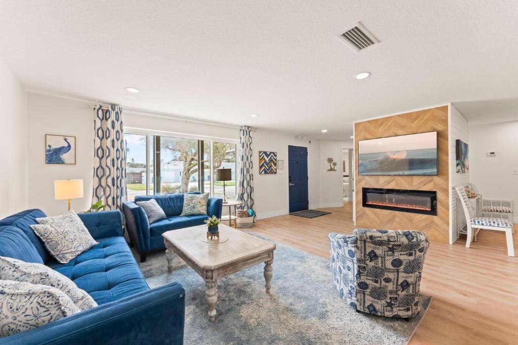 384 Harbor Drive, Mys Canaveral