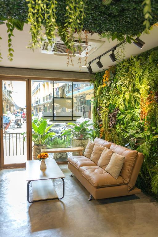 Wat We See Hostel, Khlong San