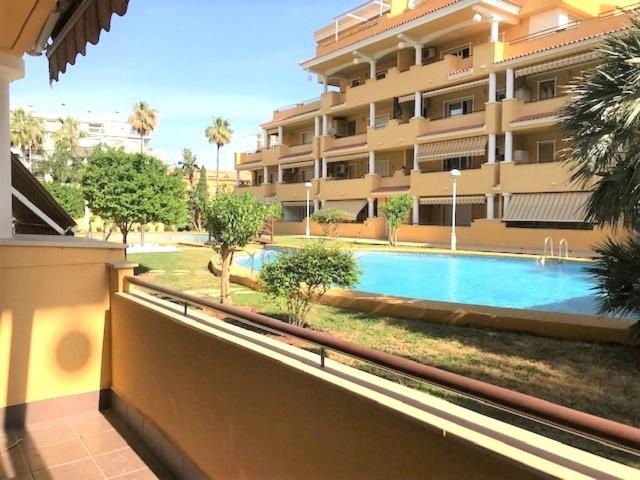 Bajo con jardín en Cascadas de las Marina - 3