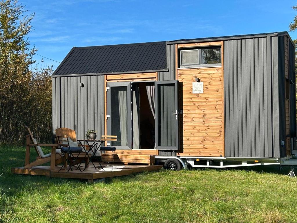 Tiny Escape Vassingso by Tiny Away, Draget