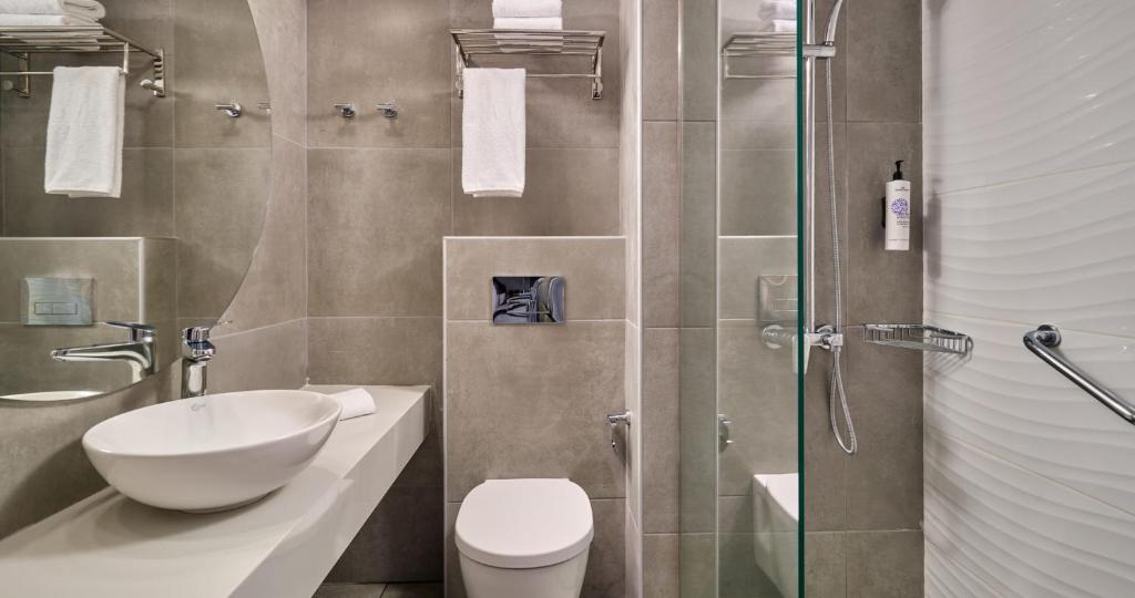 Blue Sea Beach Resort — Hotel rooms in Faliraki, South Aegean