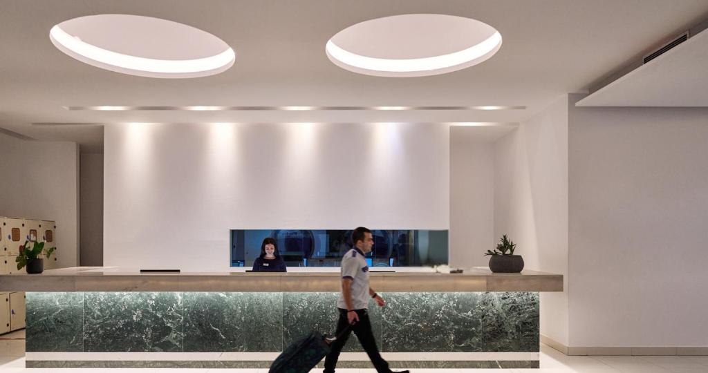 Blue Sea Beach Resort — Hotel building in Faliraki, South Aegean
