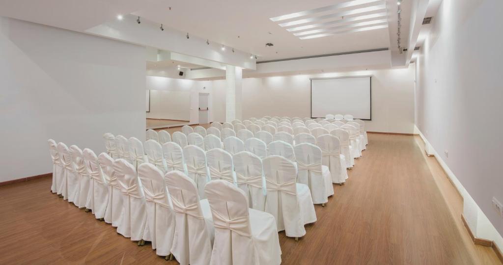 Blue Sea Beach Resort — Hotel building in Faliraki, South Aegean
