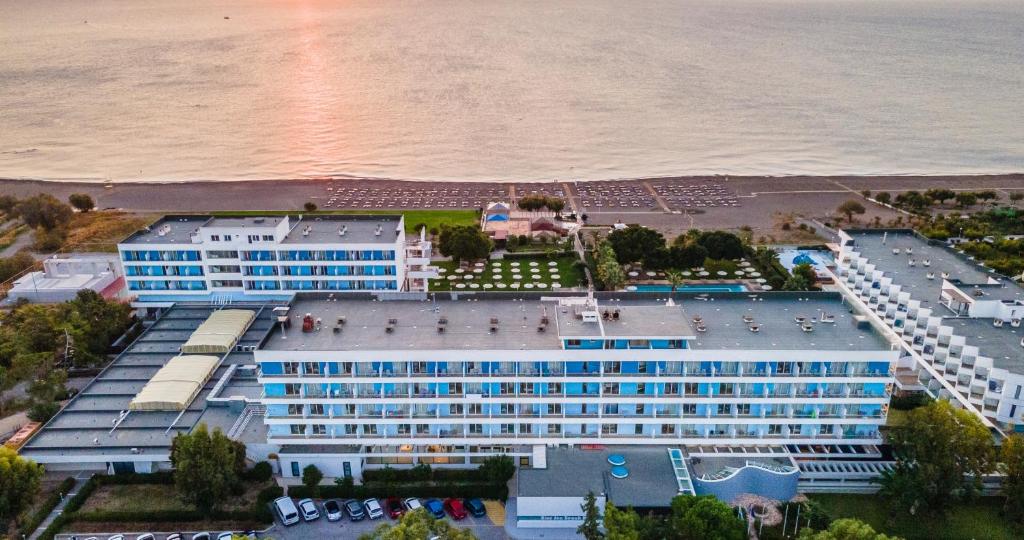 Blue Sea Beach Resort — Hotel building in Faliraki, South Aegean