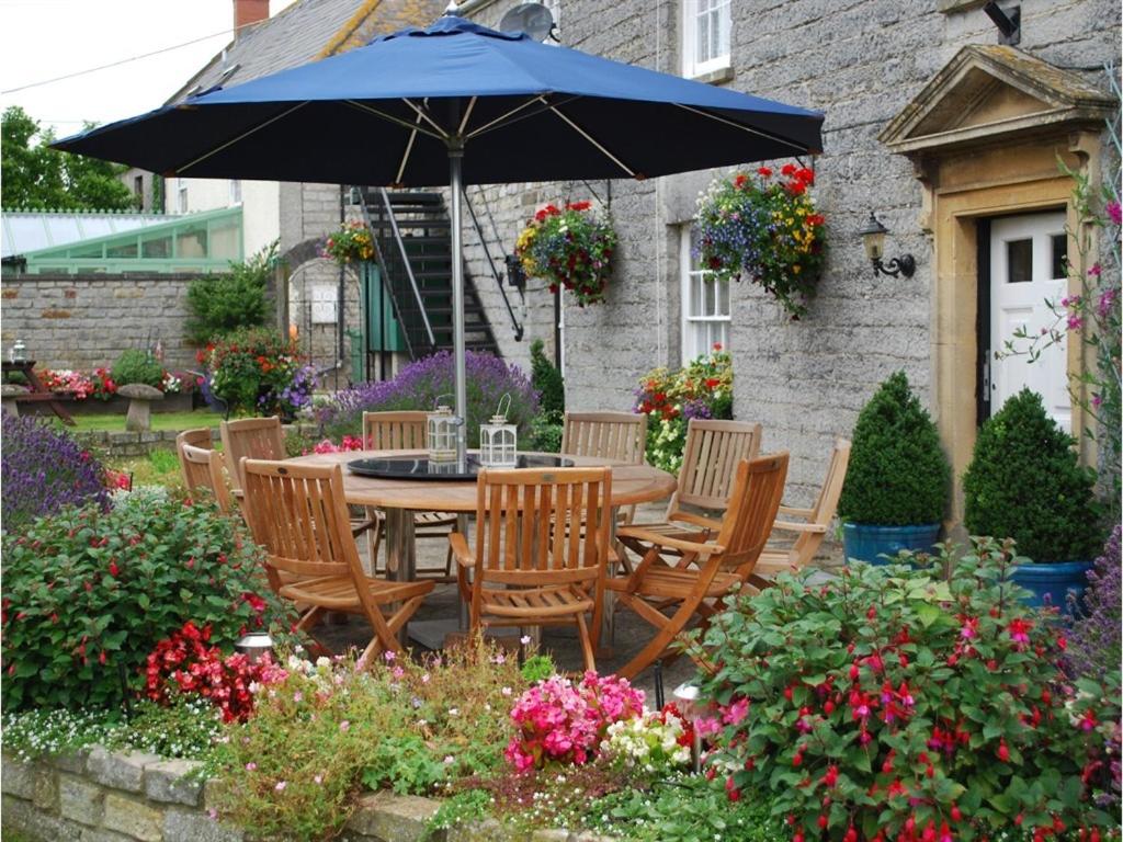 Double-Gate B&B, Wells