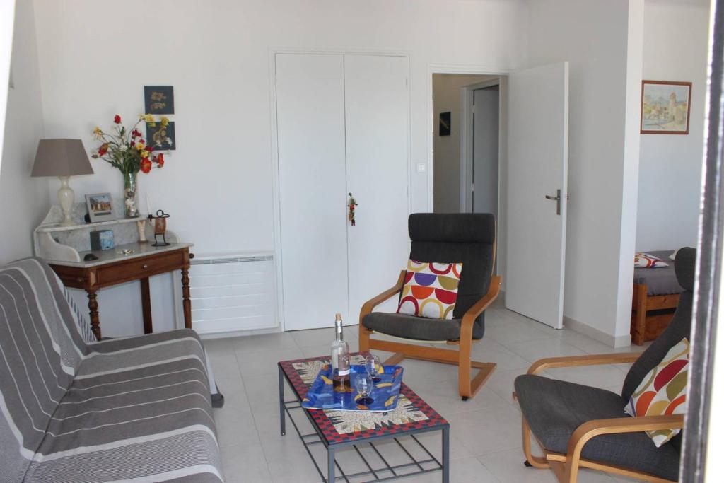 Lumineux T2 proche plage, commerces dans résidence avec ascenseur-5FL87 - 3