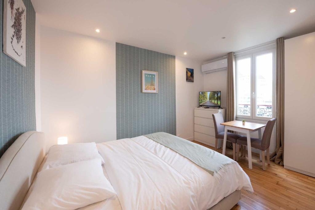 Studio number 10, Pantin