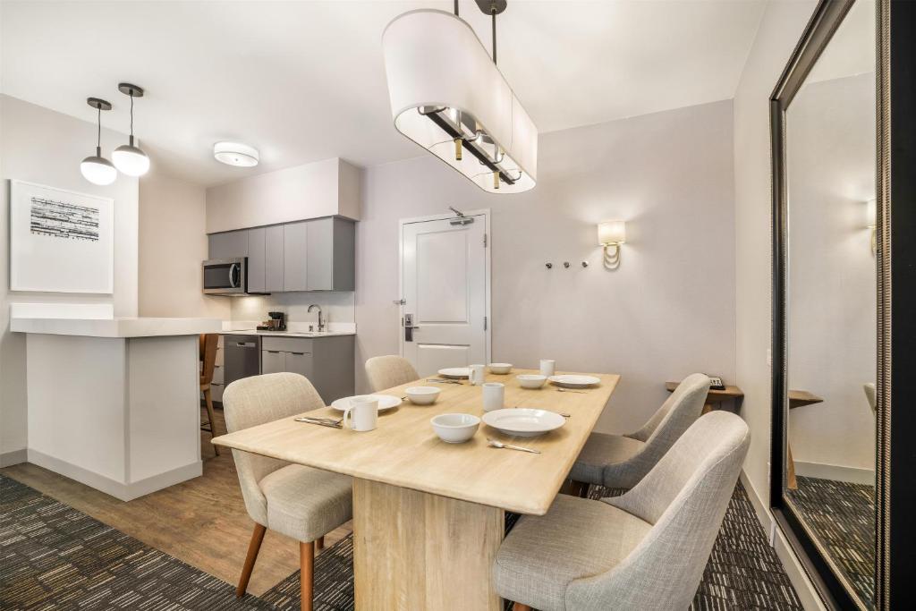 ホームウッド スイーツ バイ ヒルトン ダラス フリスコ (Homewood Suites by Hilton Dallas-Frisco) キッチン